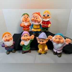 Snow White & the Seven dwarfs 5” Vinyl Toy Figures Set of 7 Vintage Disney